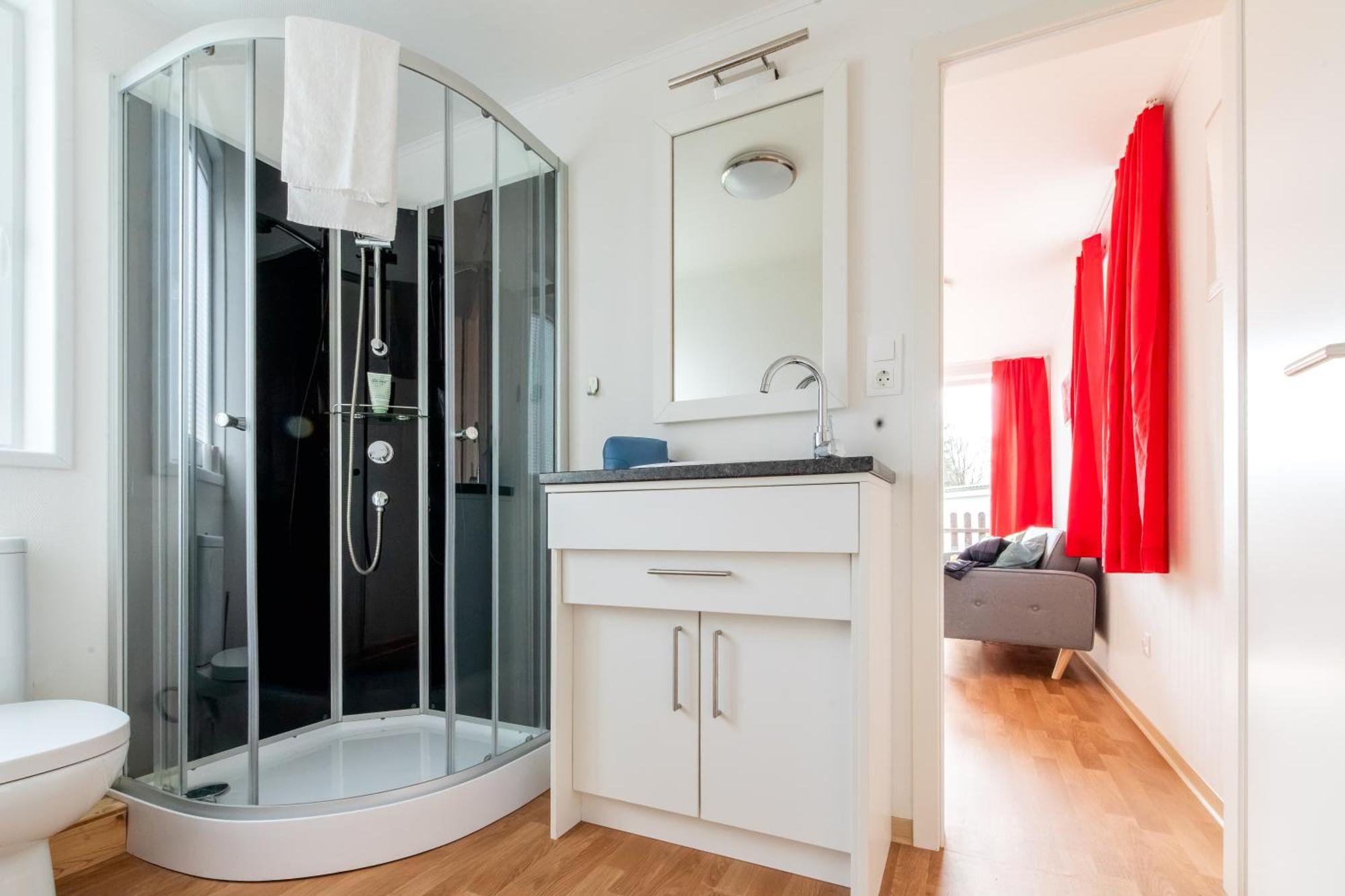 Naturcamping Lueneburger Heide - Chalets & Tiny Haeuser Soltau Bagian luar foto