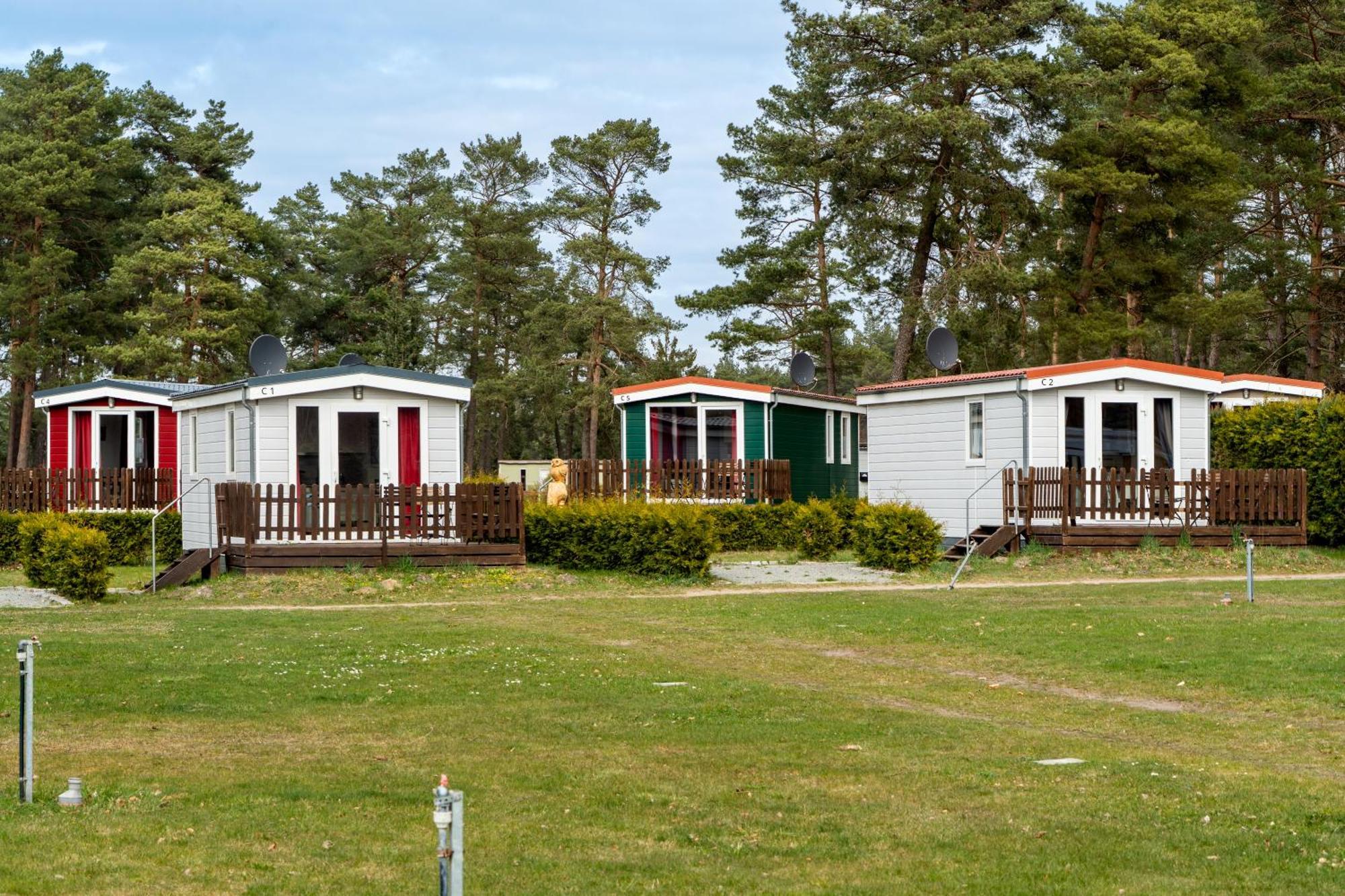 Naturcamping Lueneburger Heide - Chalets & Tiny Haeuser Soltau Bagian luar foto